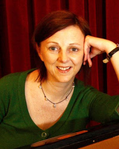 AGNEW, Elaine (b. 1967)