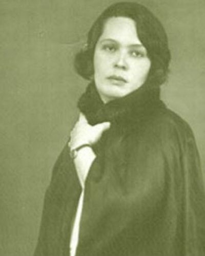 AMÉLIA, Tia (1887–1993)
