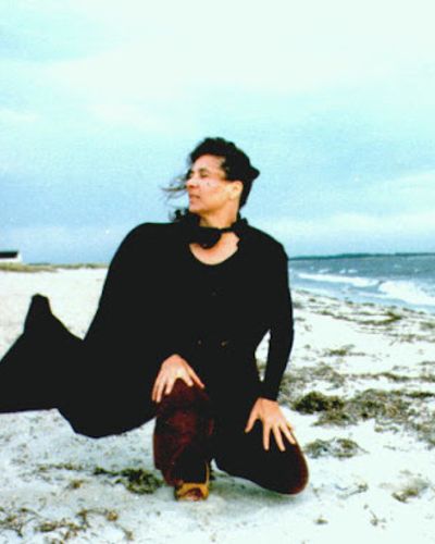 BURTON, Canary (b. 1942)