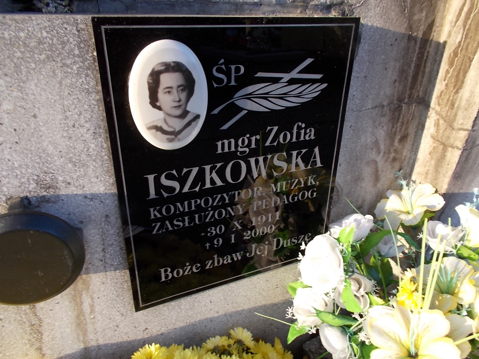 ISZKOWSKA, Zofia (1911-2000)