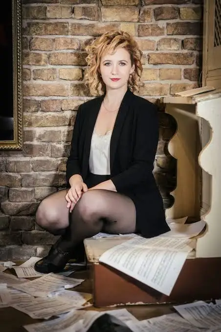 DONELLY, Vanessa (b. 1992)