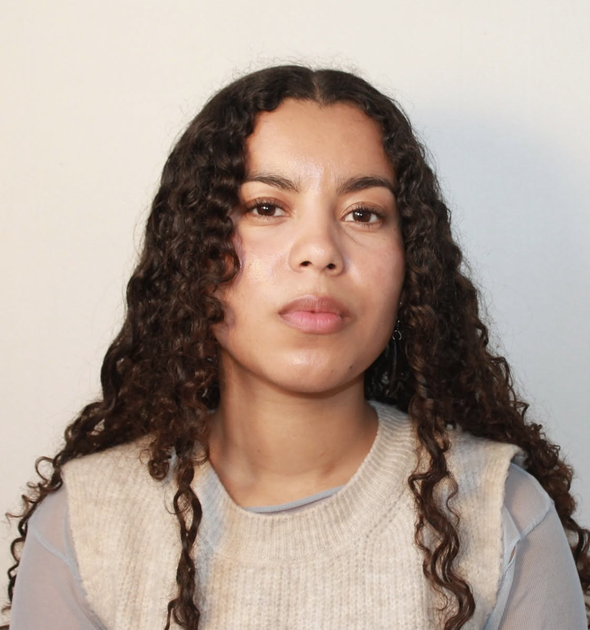 FINSTAD, Victoria Nunes (b. 1999)