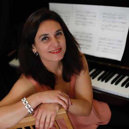 FONTECHA, Ana R (b. 1977)