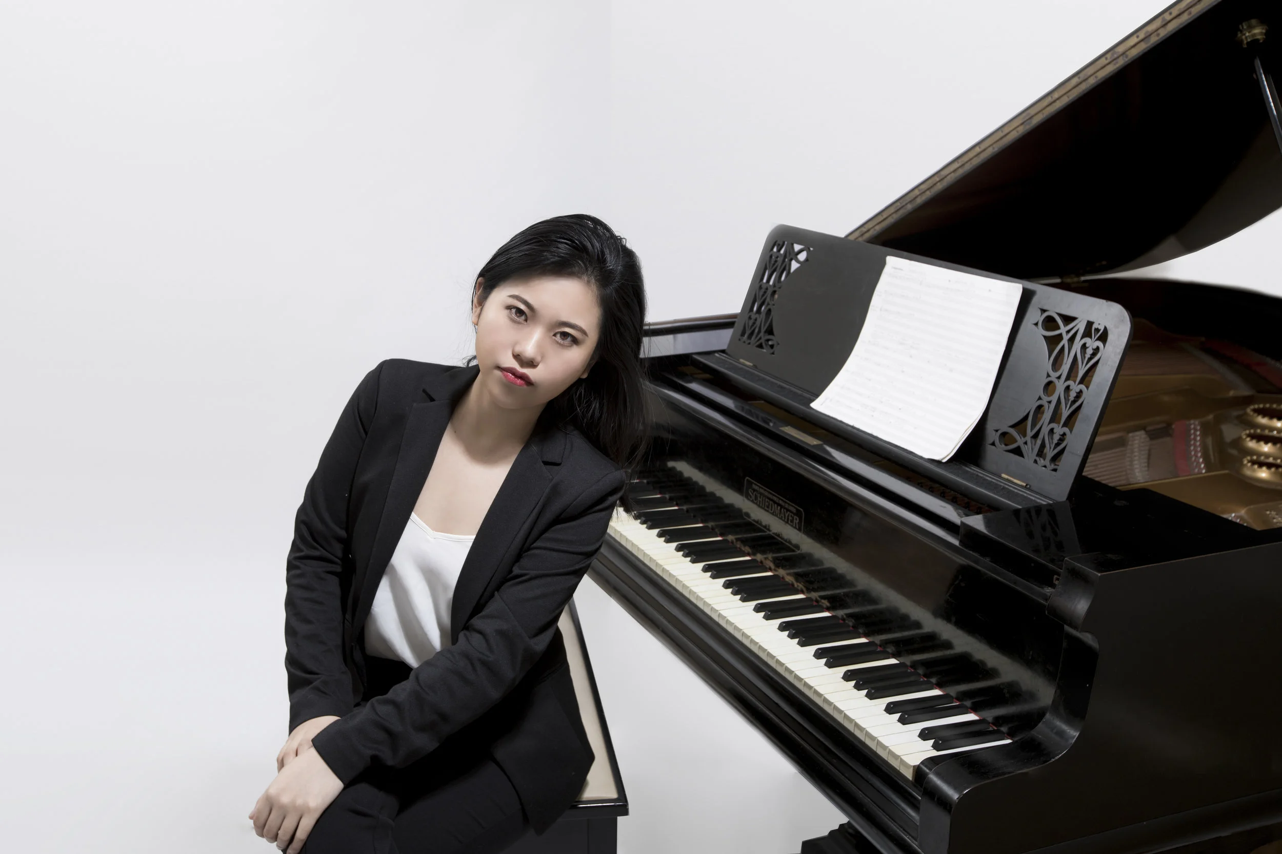 HU, Zhihua (b. 1986)