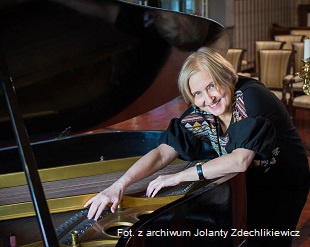 ZDECHLIKIEWICZ-RECLIK, Jolanta (b. 1959)