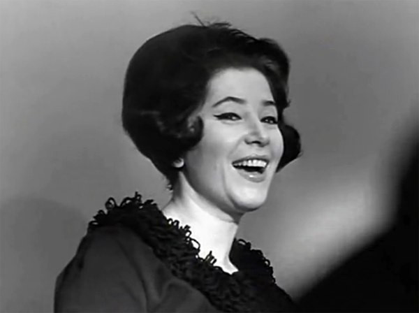 KHARABADZE, Zoya (b. 1932)